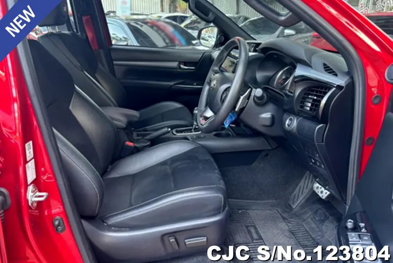 Toyota Hilux in Red for Sale Image 8