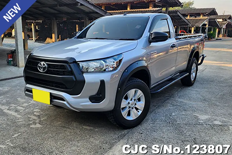 Toyota Hilux in Gray for Sale Image 1