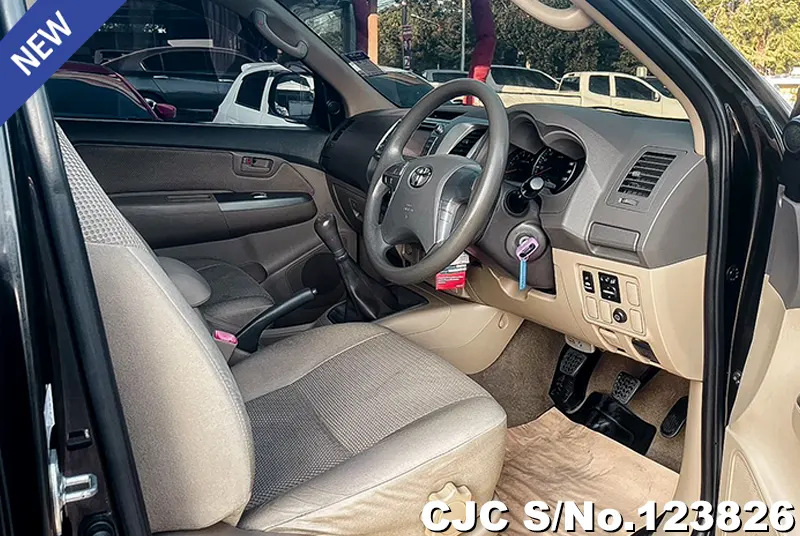 Toyota Hilux in Black for Sale Image 9