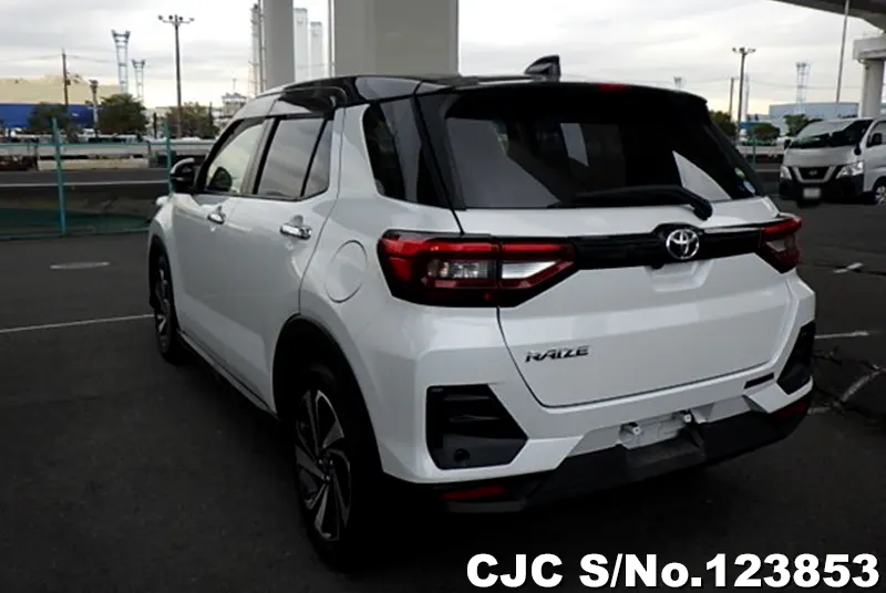 Toyota Raize in White for Sale Image 1