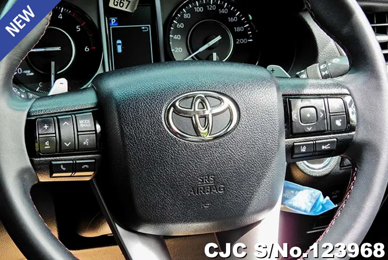 Toyota Fortuner in White for Sale Image 8