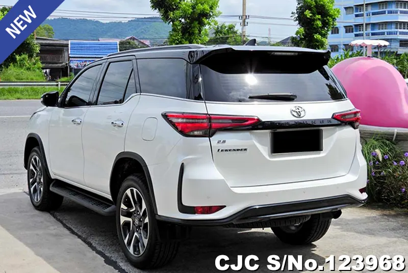 Toyota Fortuner in White for Sale Image 1