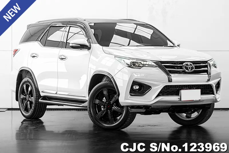 Toyota / Fortuner 2016