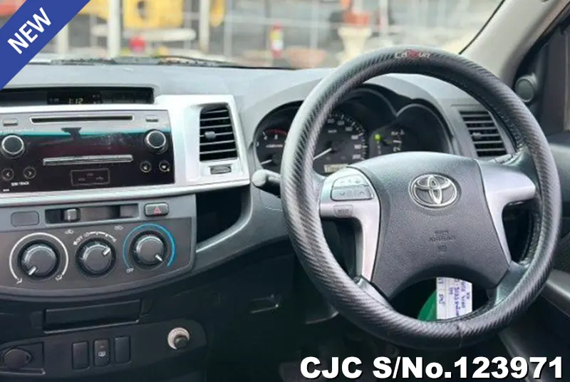 Toyota Hilux in Silver for Sale Image 14