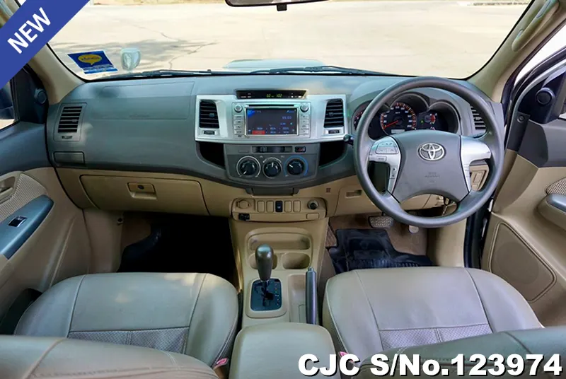 Toyota Hilux in Silver for Sale Image 7
