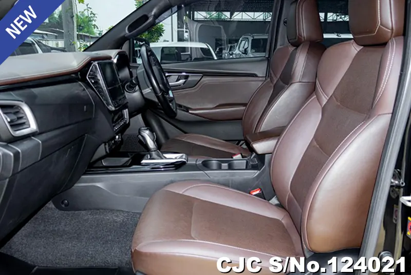 Isuzu D-Max in Black for Sale Image 10