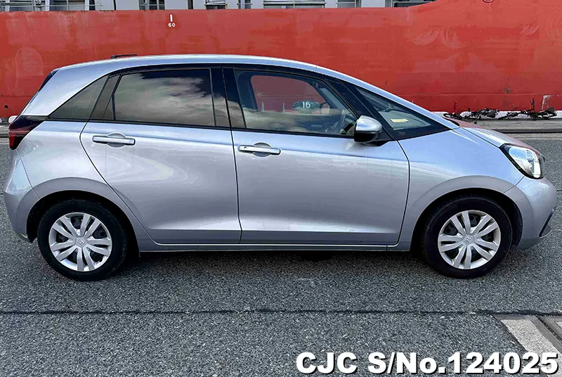 Honda Fit in Silver for Sale Image 6