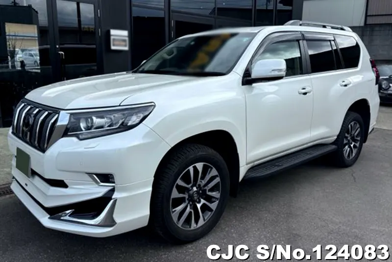Toyota / Land Cruiser Prado 2023