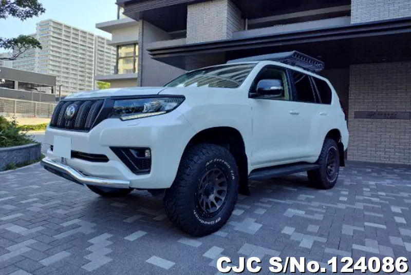 Toyota / Land Cruiser Prado 2023