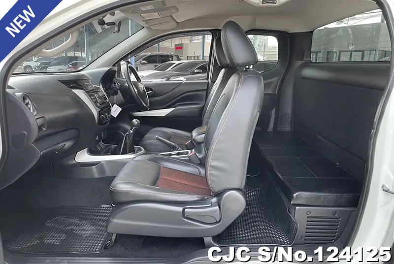 Nissan Navara in White for Sale Image 8
