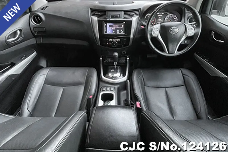 Nissan Navara in White for Sale Image 6