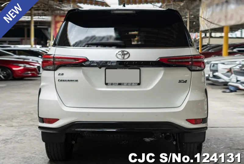 Toyota Fortuner in White for Sale Image 5