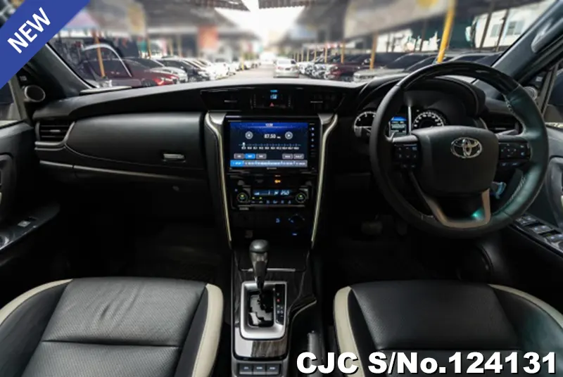 Toyota Fortuner in White for Sale Image 6