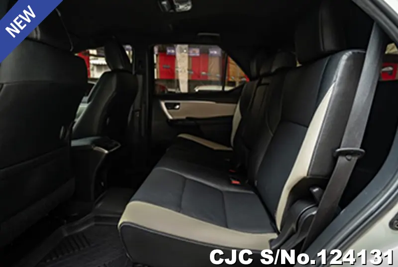 Toyota Fortuner in White for Sale Image 11