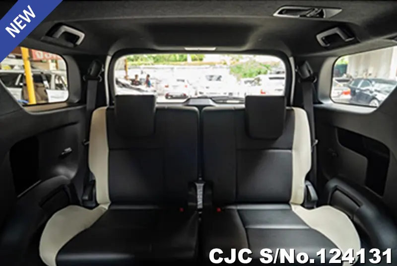 Toyota Fortuner in White for Sale Image 12