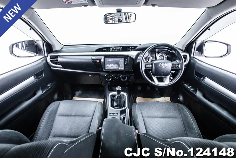 Toyota Hilux in White for Sale Image 5