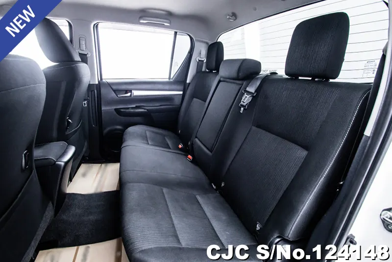 Toyota Hilux in White for Sale Image 8
