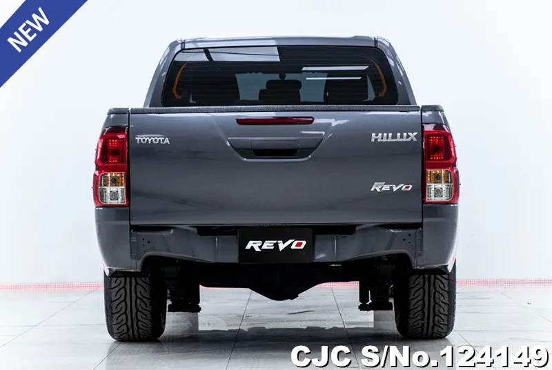 Toyota Hilux in Gray for Sale Image 3