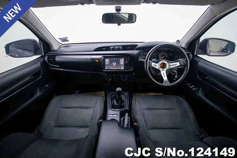 Toyota Hilux in Gray for Sale Image 5