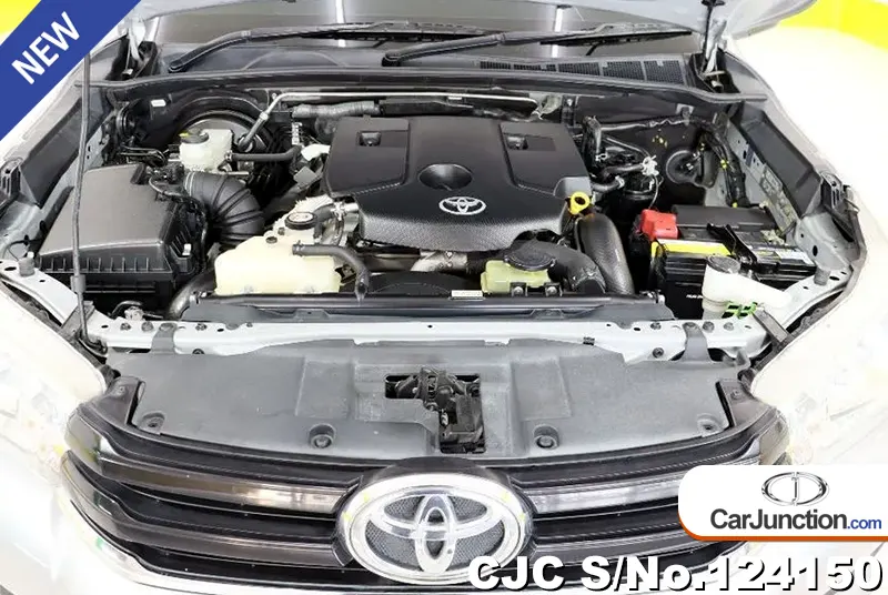 Toyota Hilux in Gray for Sale Image 10