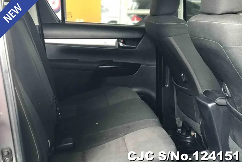 Toyota Hilux in Gray for Sale Image 8