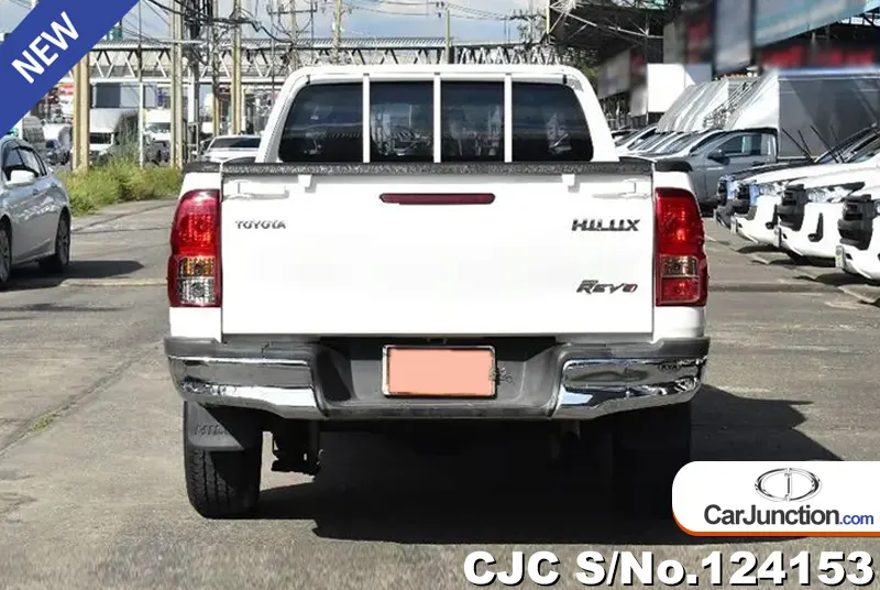 Toyota Hilux in White for Sale Image 3
