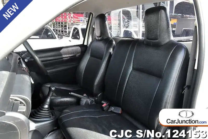 Toyota Hilux in White for Sale Image 5
