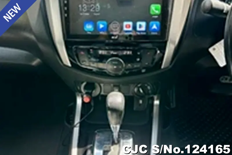 Nissan Navara in Gray for Sale Image 14