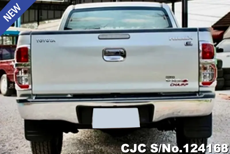 Toyota Hilux in Silver for Sale Image 5