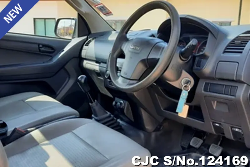 Isuzu D-Max in Gray for Sale Image 8