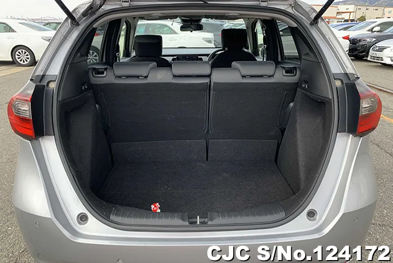 Honda Fit in Silver for Sale Image 8