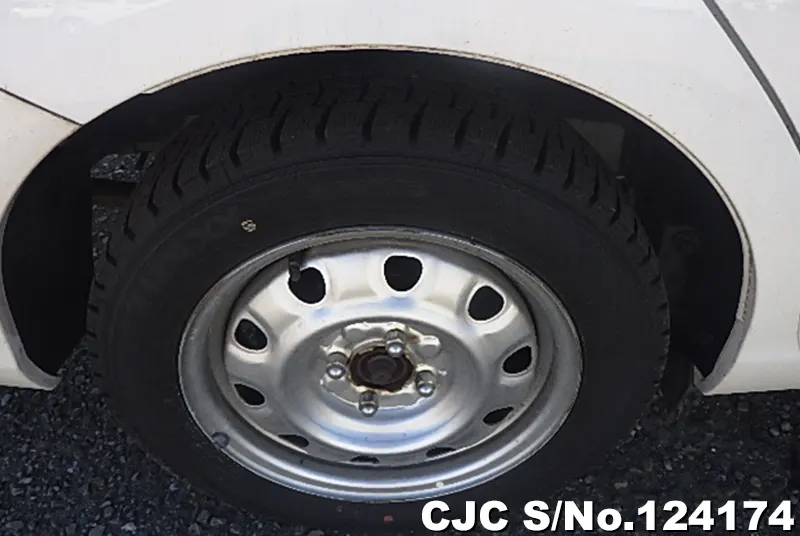 Toyota Corolla Axio in White for Sale Image 15
