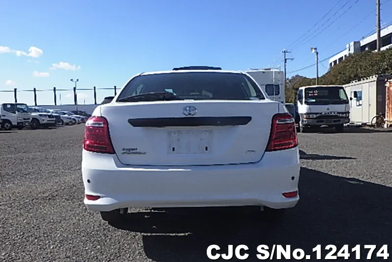 Toyota Corolla Axio in White for Sale Image 5