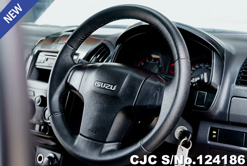 Isuzu D-Max in Gray for Sale Image 7