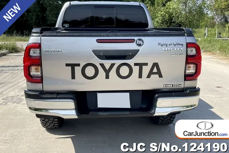 Toyota Hilux in Silver for Sale Image 4