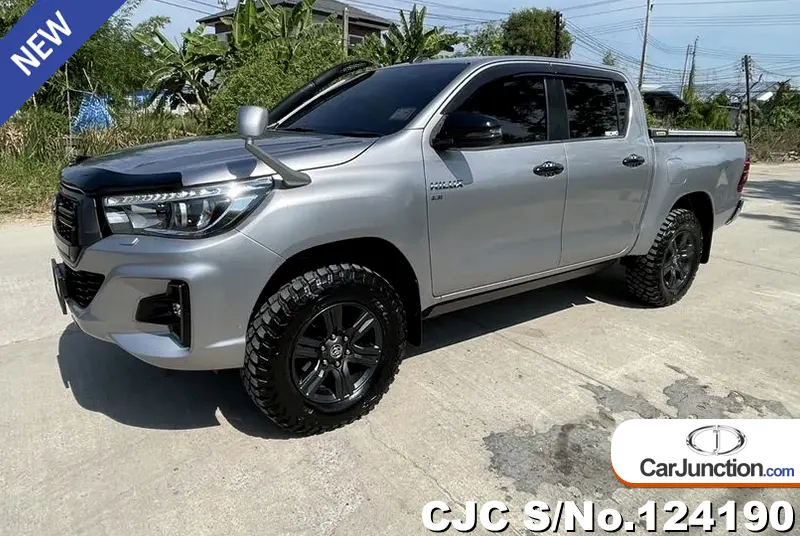 Toyota Hilux in Silver for Sale Image 2