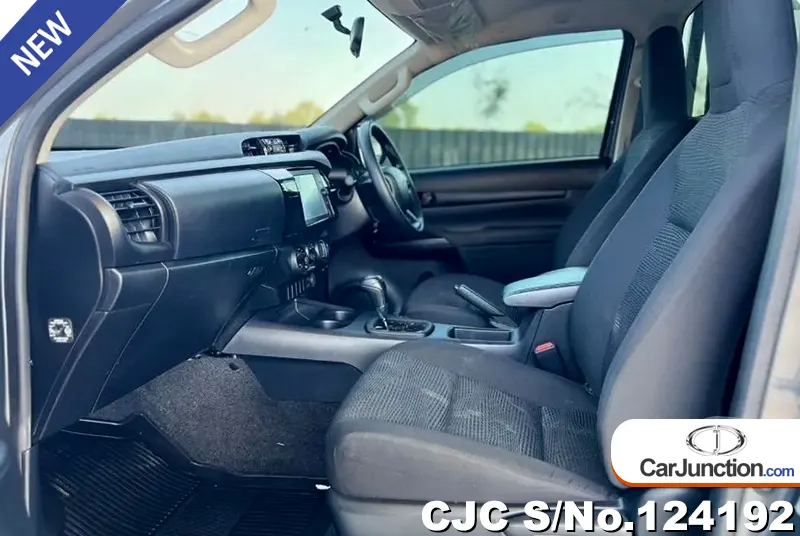 Toyota Hilux in Gray for Sale Image 8