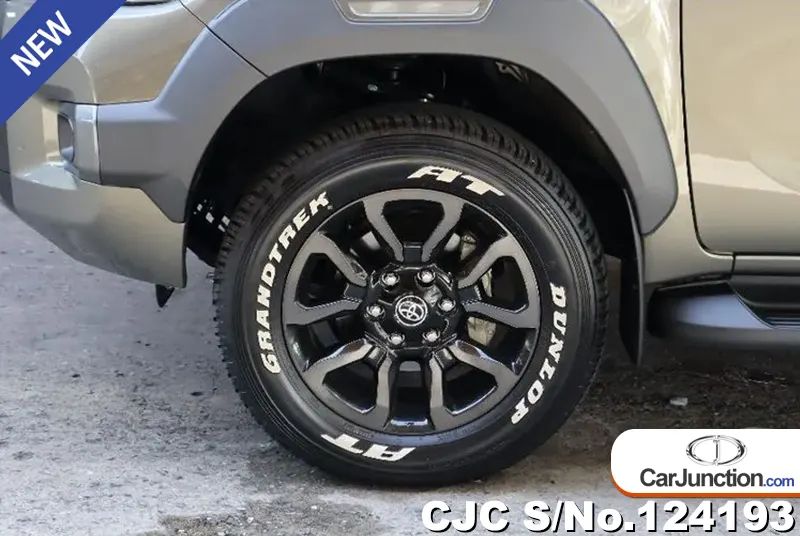 Toyota Hilux in Oxide Bronze Metallic for Sale Image 13