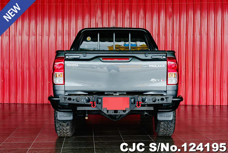 Toyota Hilux in Gray for Sale Image 2