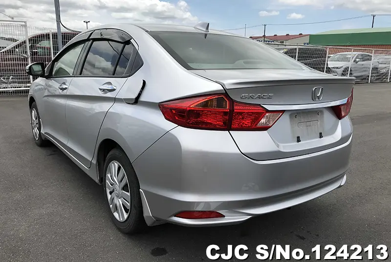 Honda Grace in Silver for Sale Image 1