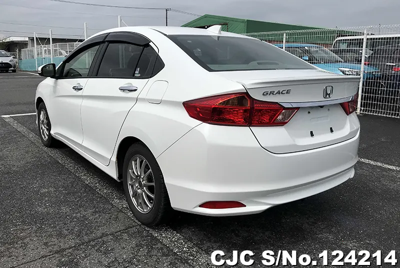 Honda Grace in Pearl for Sale Image 1