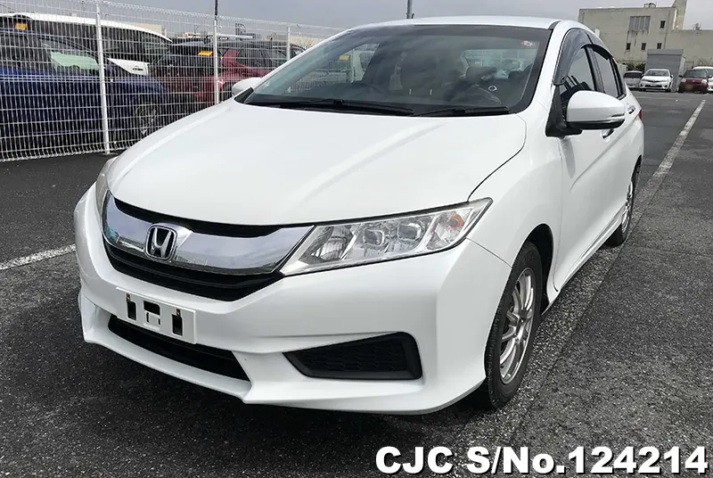 Honda Grace in Pearl for Sale Image 3