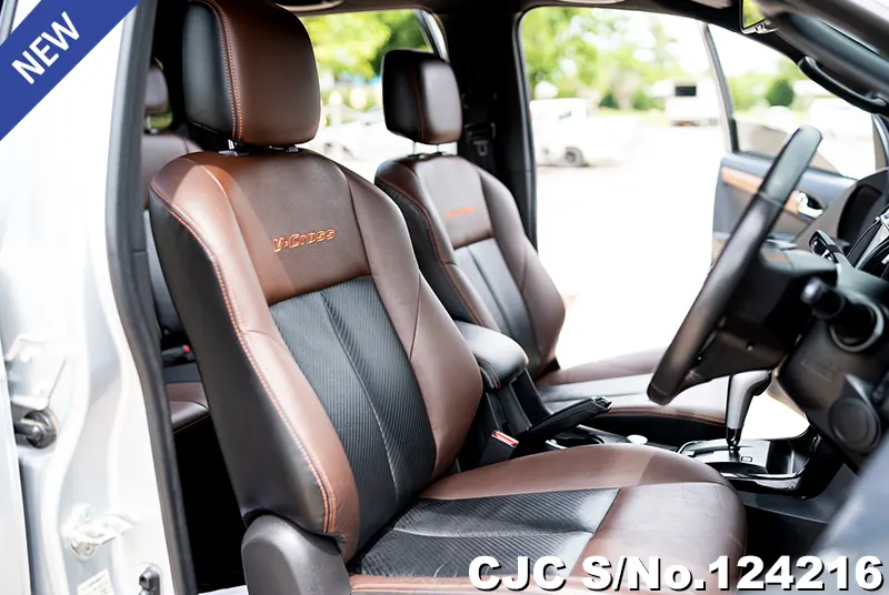 Isuzu D-Max in Gray for Sale Image 7