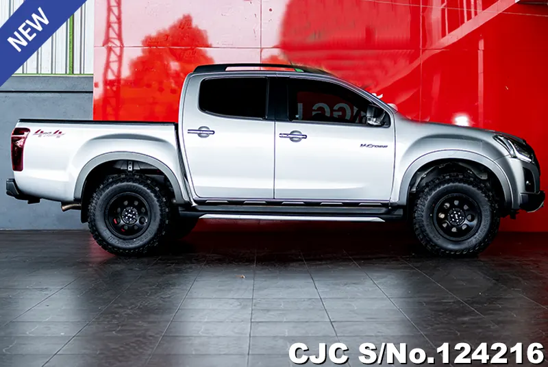Isuzu D-Max in Gray for Sale Image 3