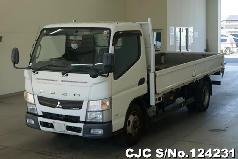 Mitsubishi / Canter 2015