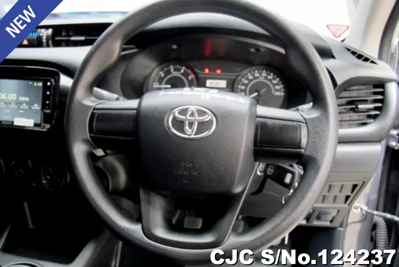 Toyota Hilux in Gray for Sale Image 8