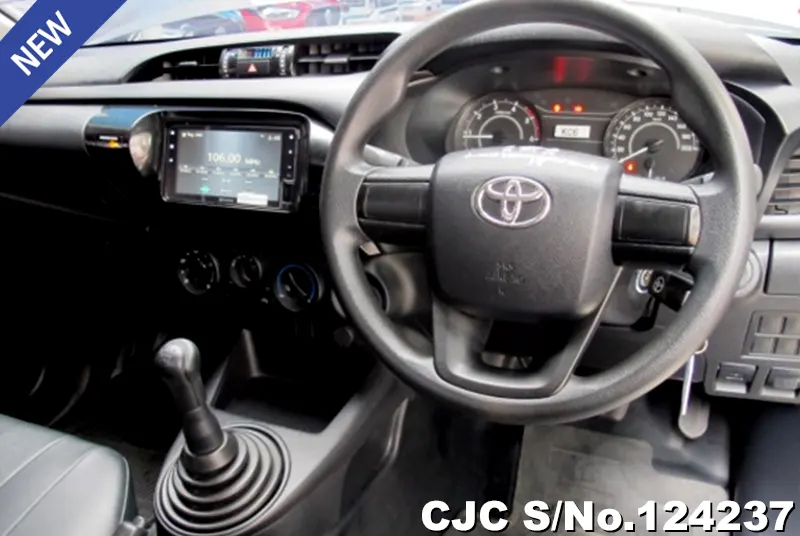 Toyota Hilux in Gray for Sale Image 5