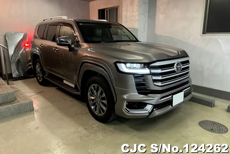 Toyota / Land Cruiser 2024