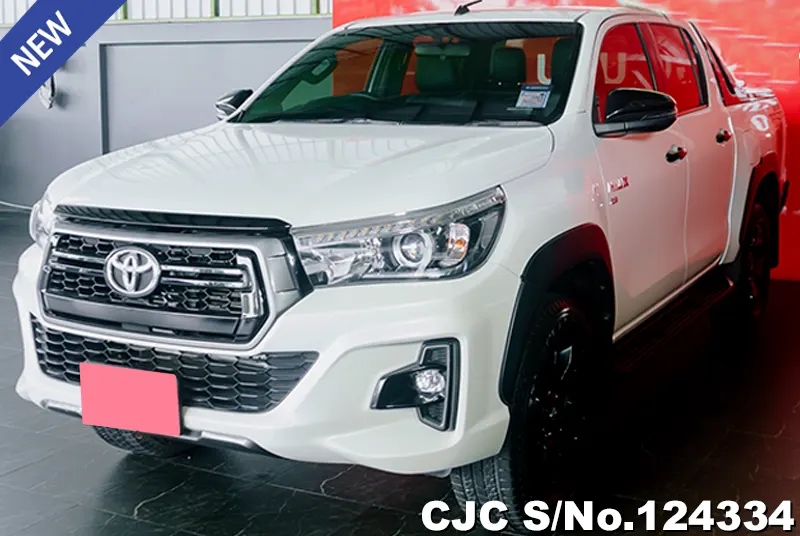 Toyota Hilux in White for Sale Image 0