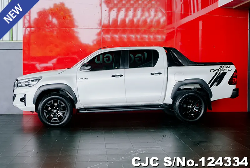 Toyota Hilux in White for Sale Image 4